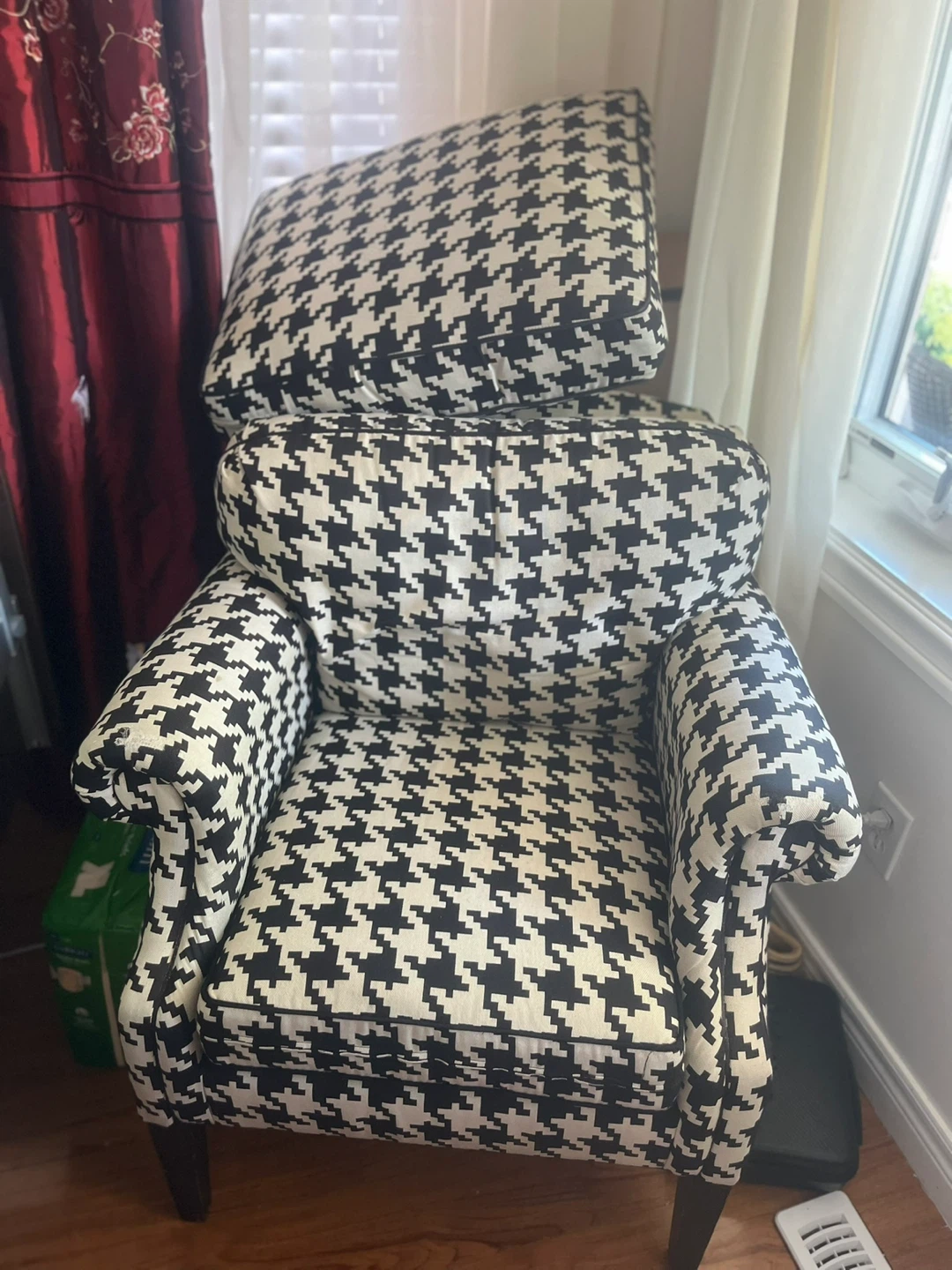 Black and White Houndstooth Armchair - photo 2