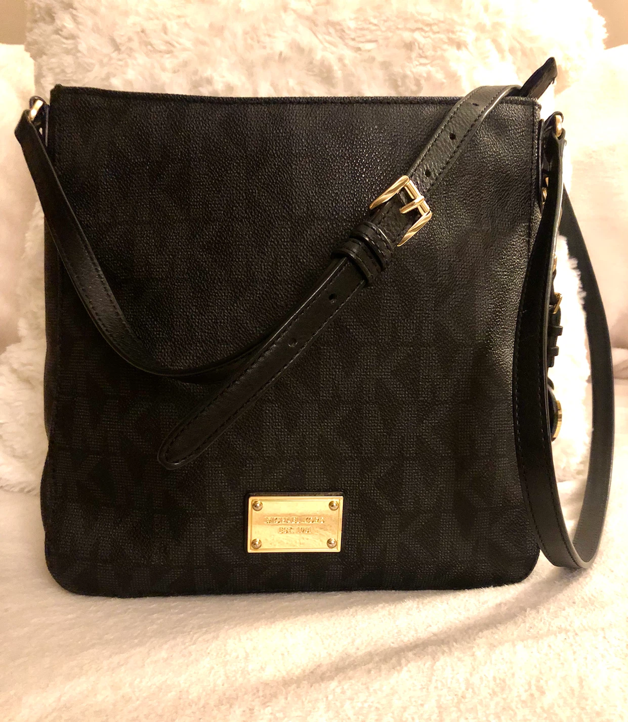 Authentic Michael Kors Black Logo Crossbody Bag New - photo 3