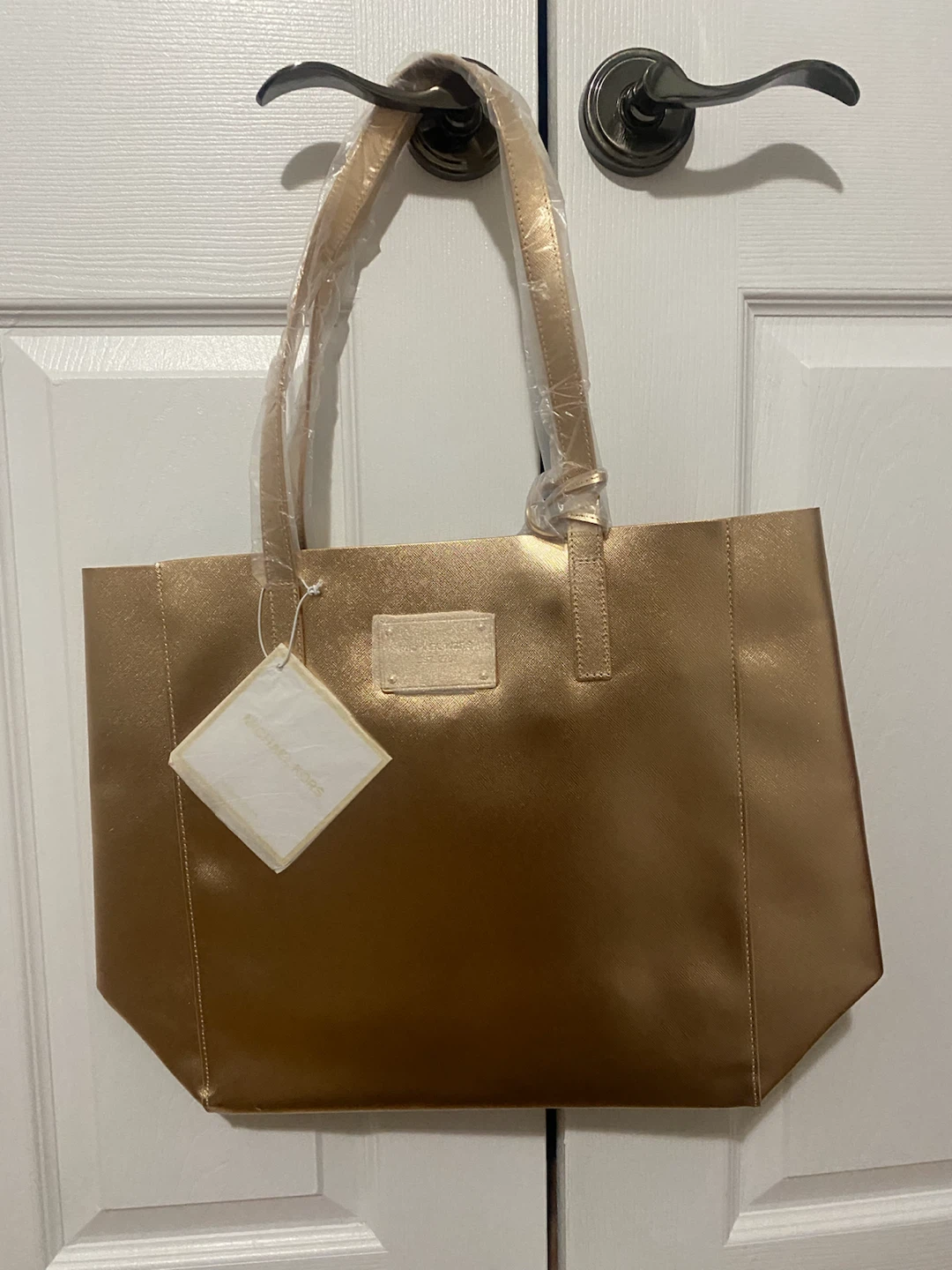 New Michael Kors Gold Tote Bag - photo 4