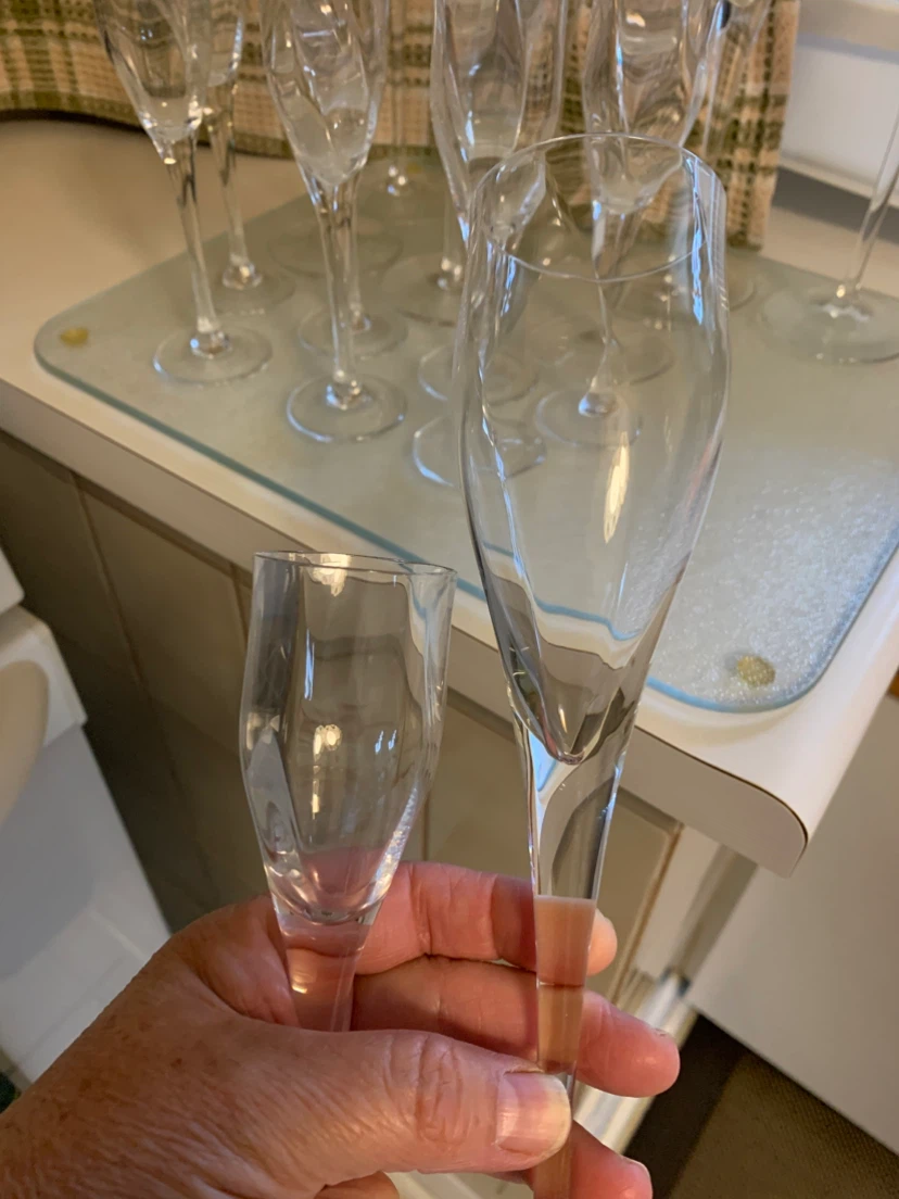 Clear Glass Stemware set - photo 2