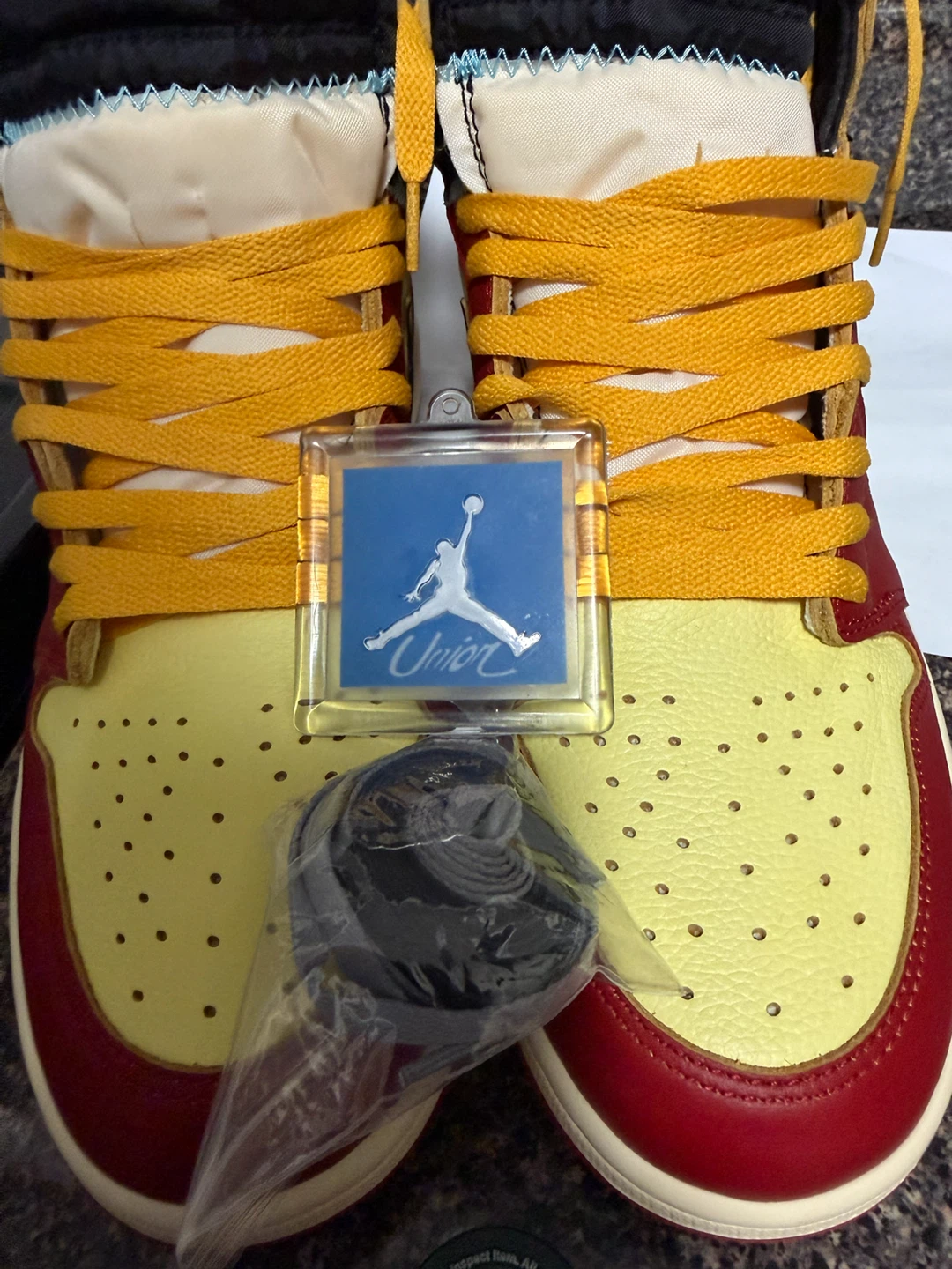 Union LA Jordan 1 Retro High NRG