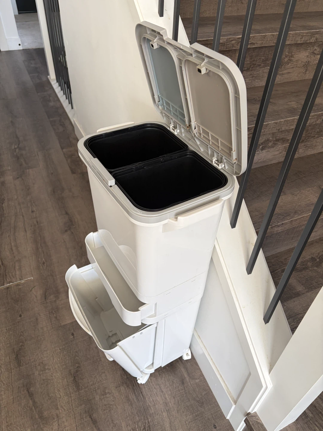 42L Kitchen Trash Can with Lid - photo 3
