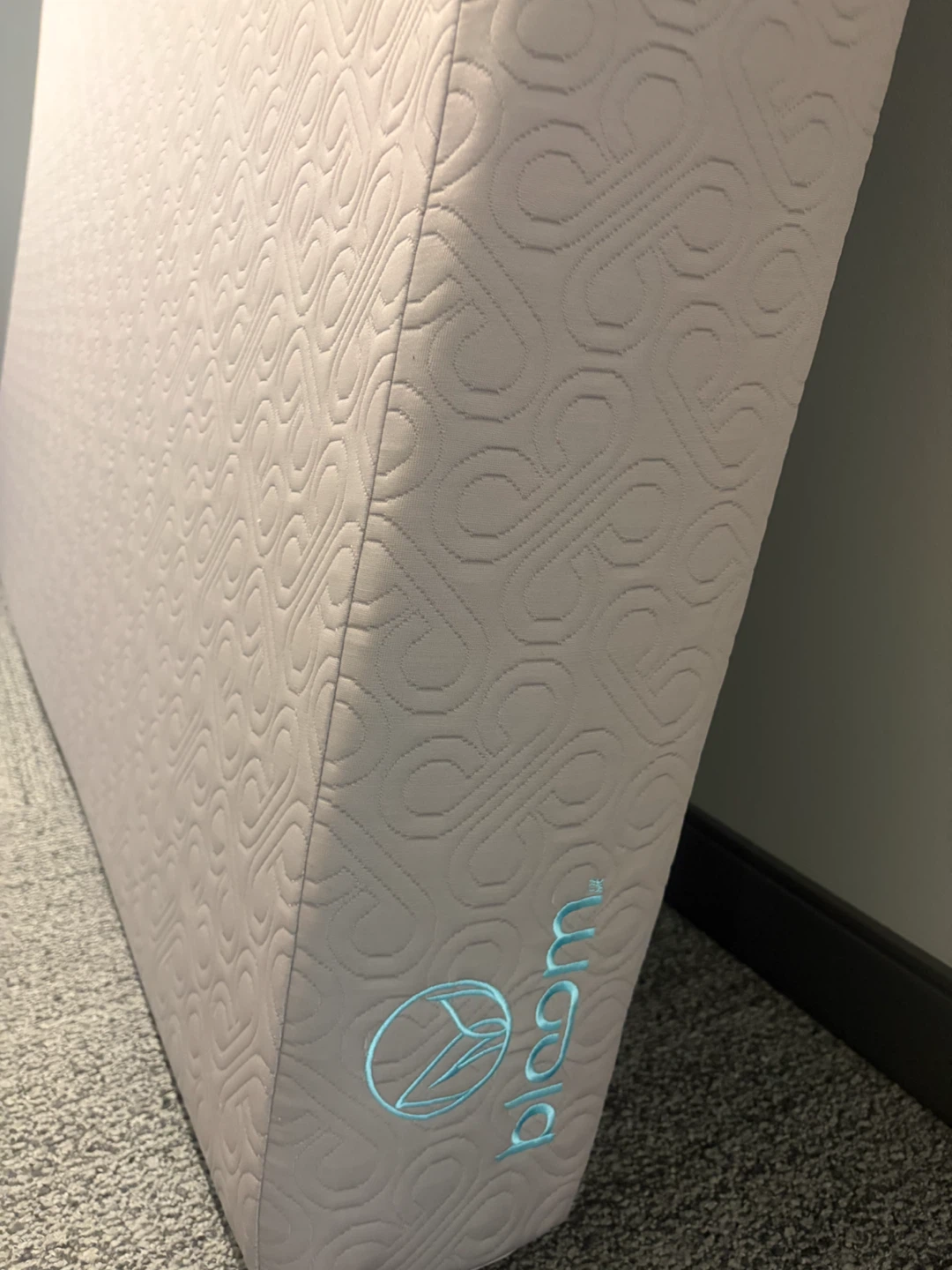 Queen mattress in good condition - photo 2