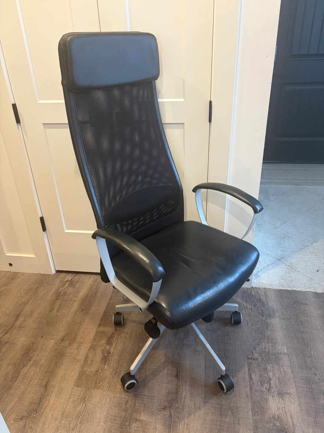 IKEA office chair with high back support - photo 2
