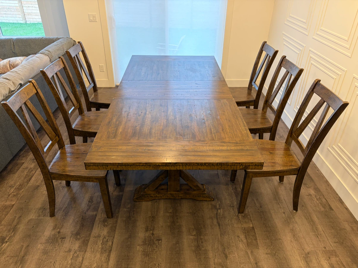 Dining table with 6 chairs for $600