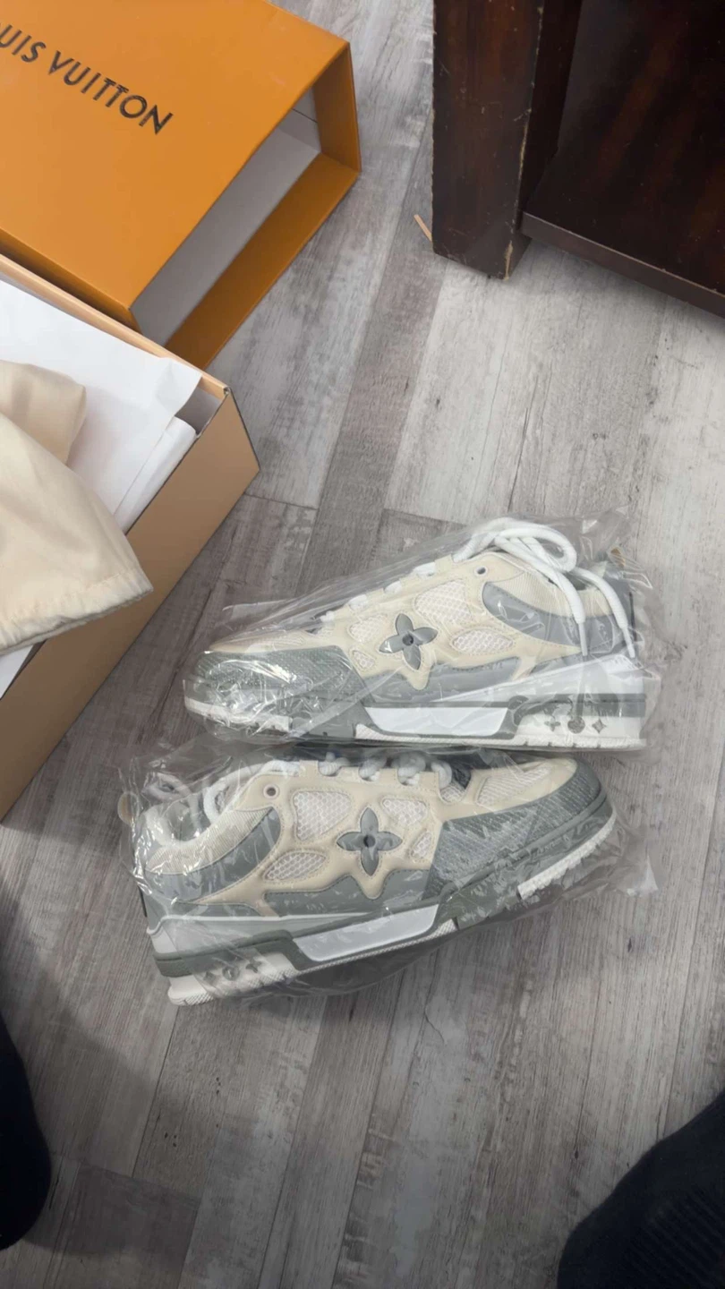 Louis Vuitton Sneakers