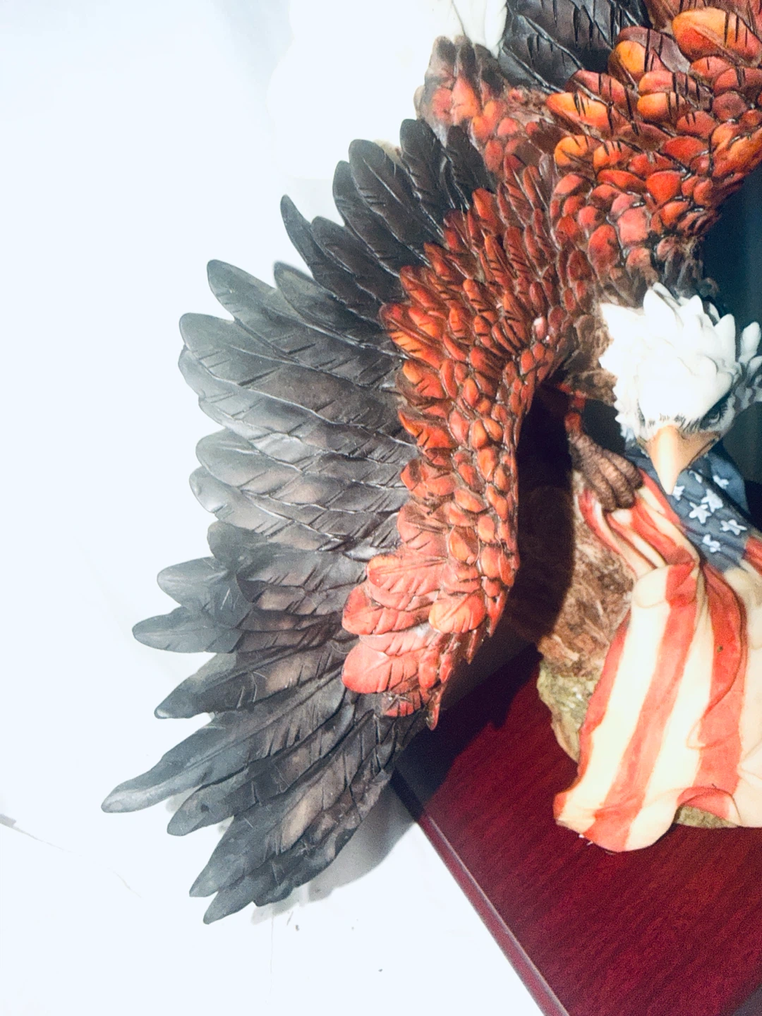 Montefiori Collection Eagle Statue porcelin - photo 3