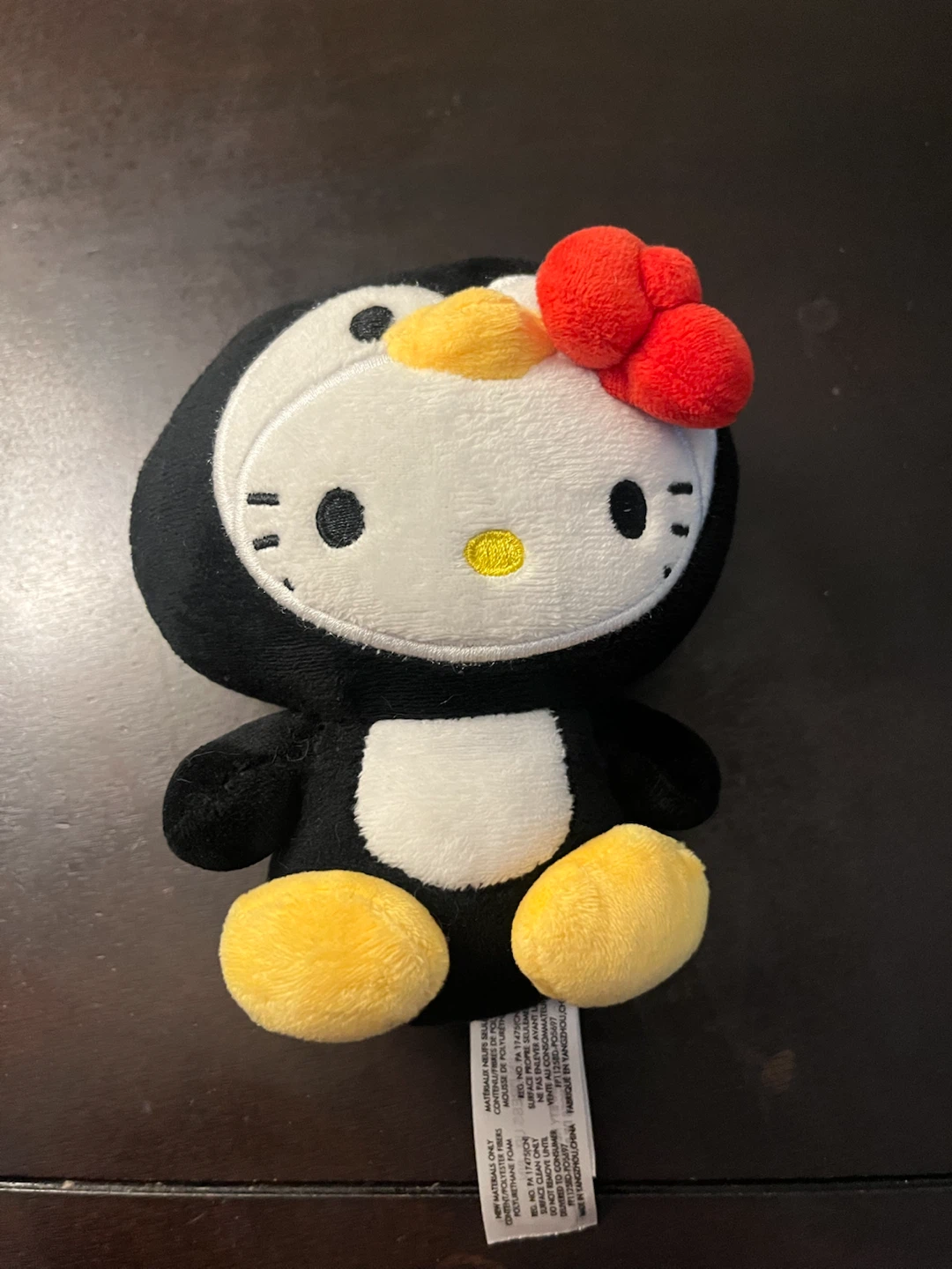 Sanrio Hello Kitty Penguin costume Plushie - photo 4