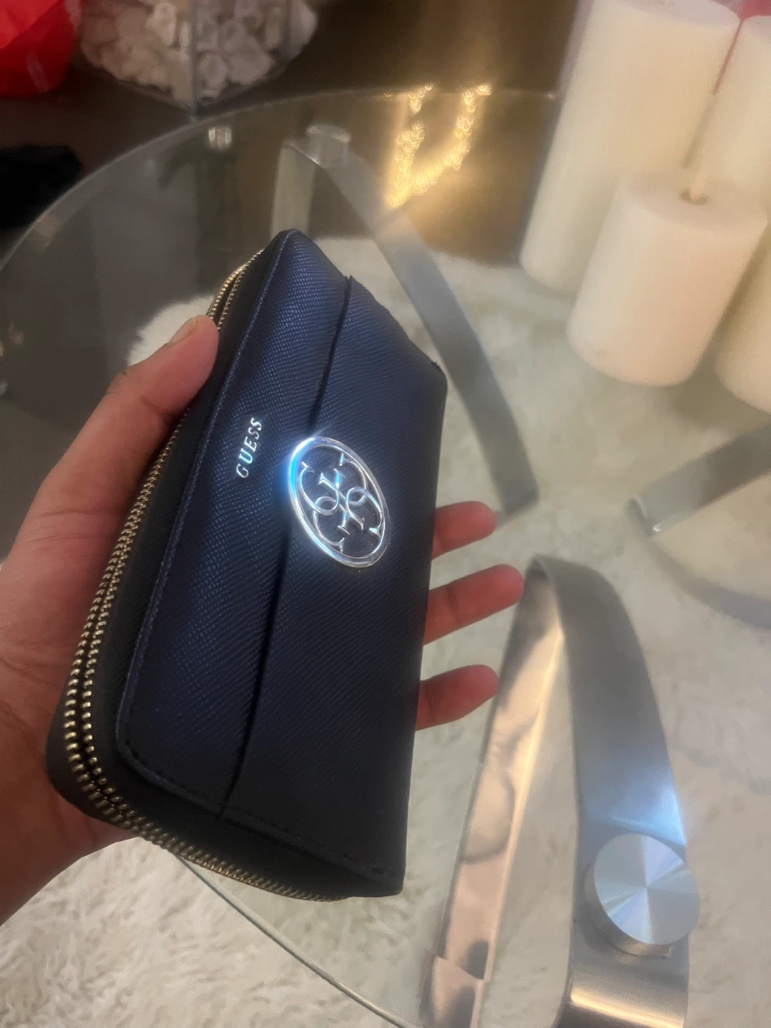 Guess black zip-around wallet - photo 4