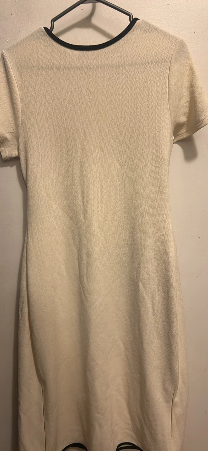 SHEIN cream dress with black trim - photo 3