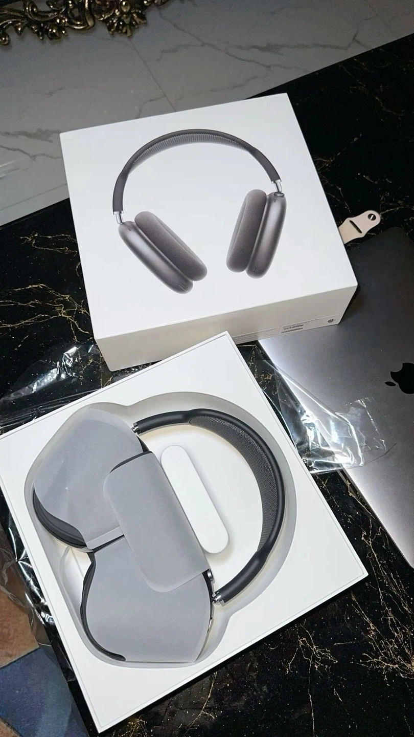 AirPods Max Space - photo 3