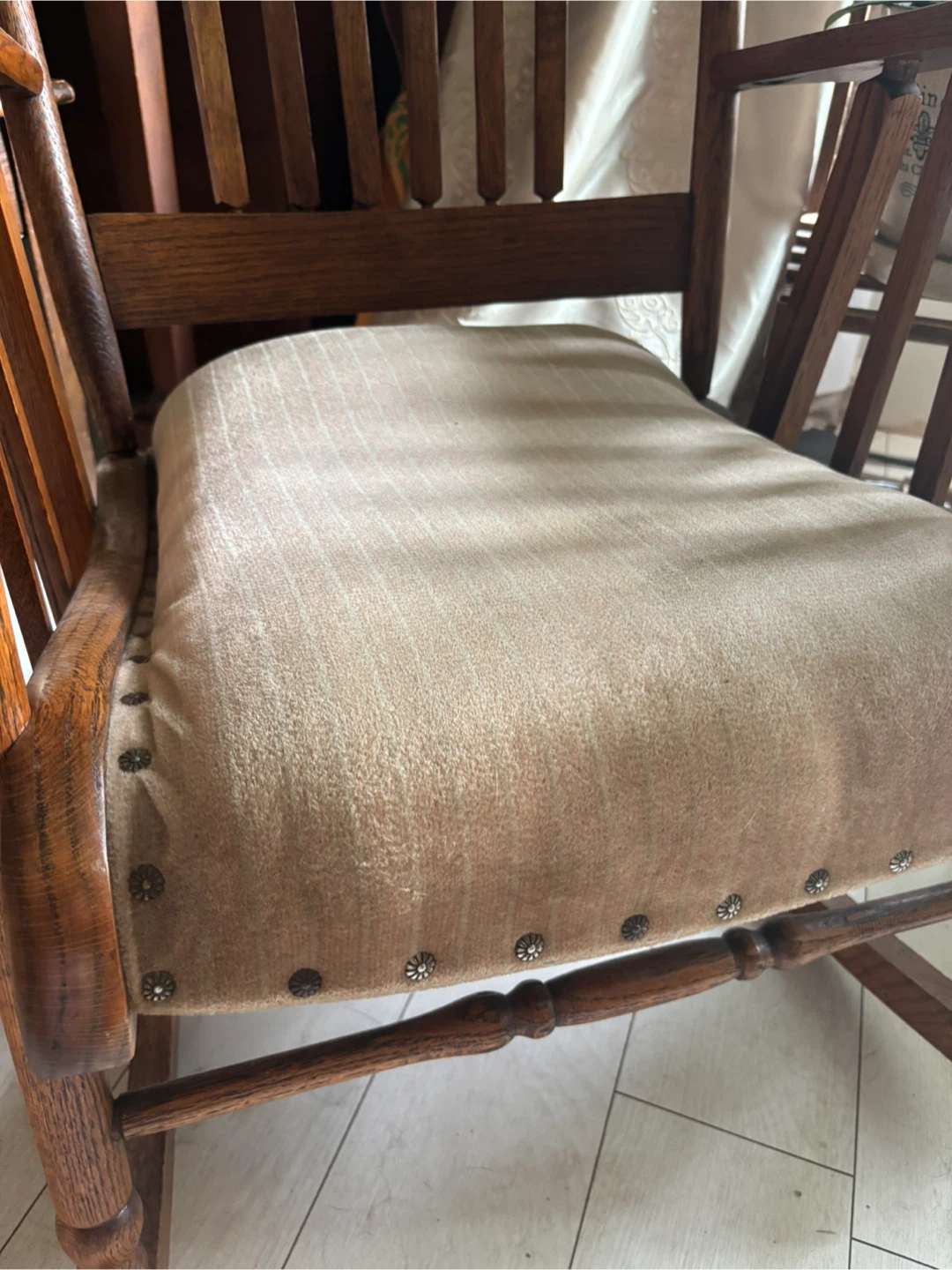 Antique Solid Oak Rocking Chair - photo 2