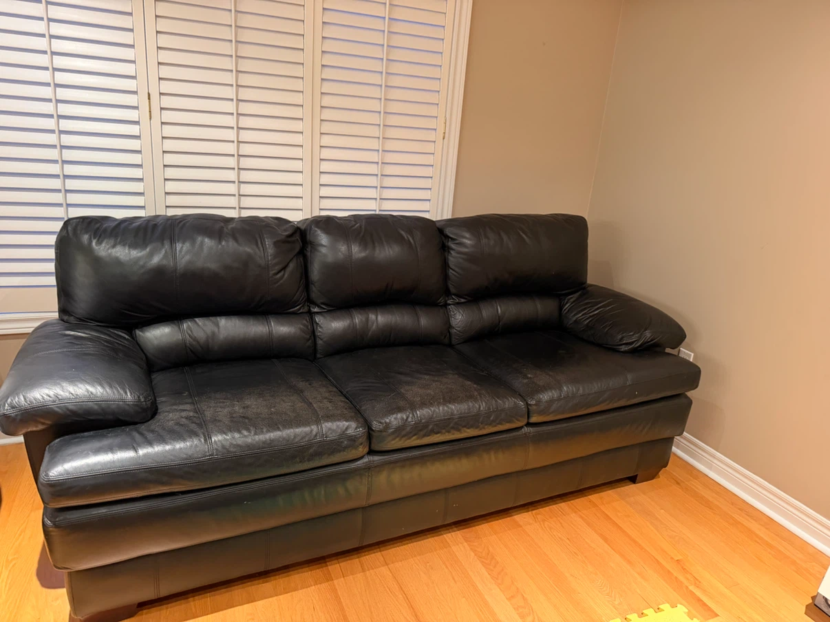 Black Leather Three-Seater Sofa - photo 2
