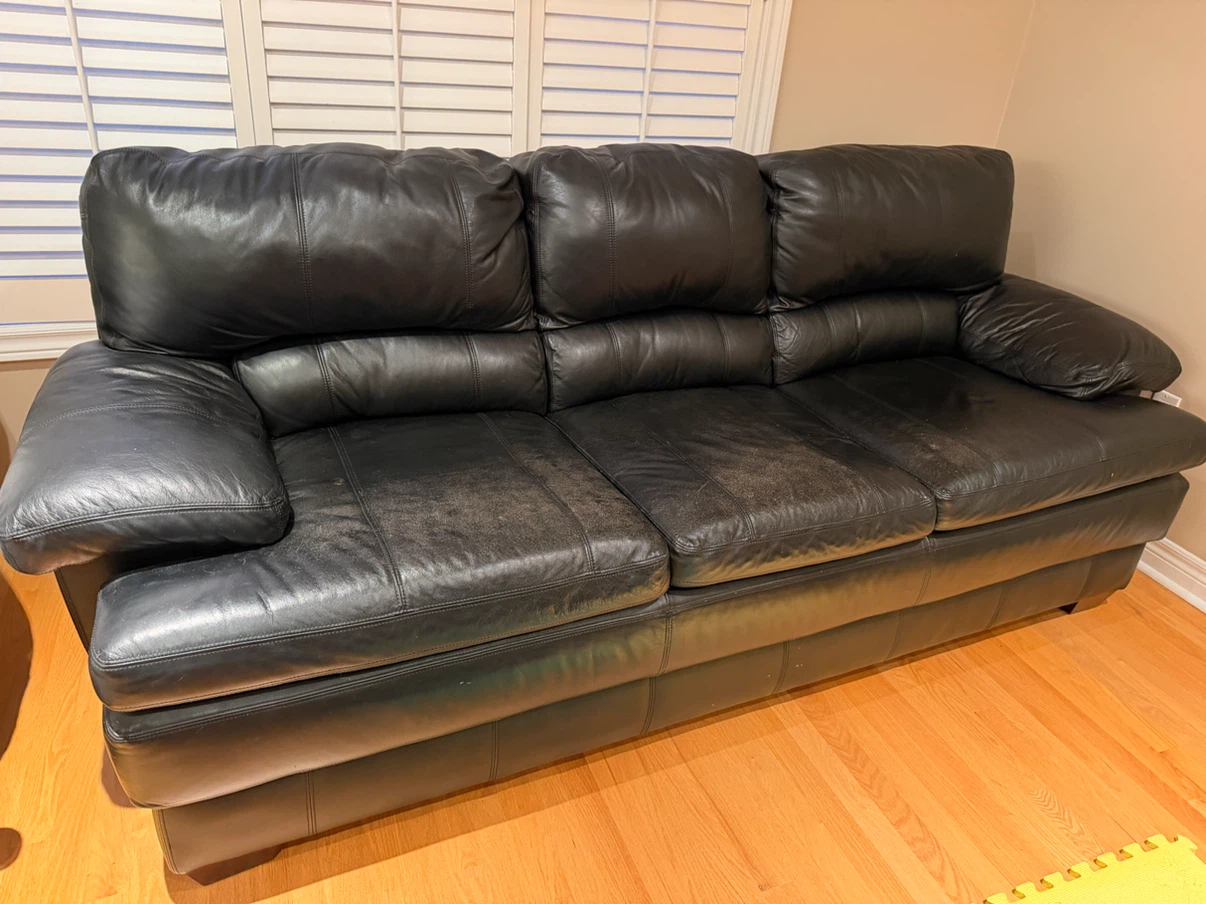 Black Leather Three-Seater Sofa - photo 5