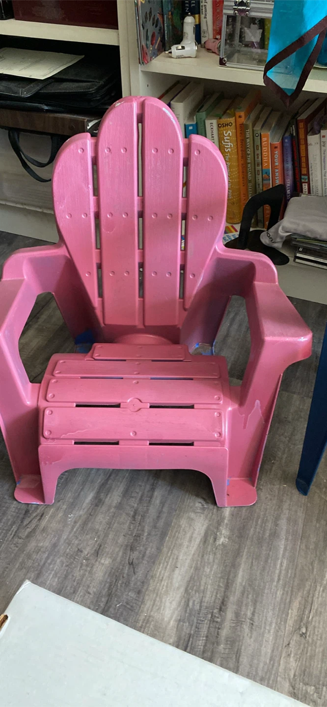 Three children's plastic chairs selling individually - photo 4