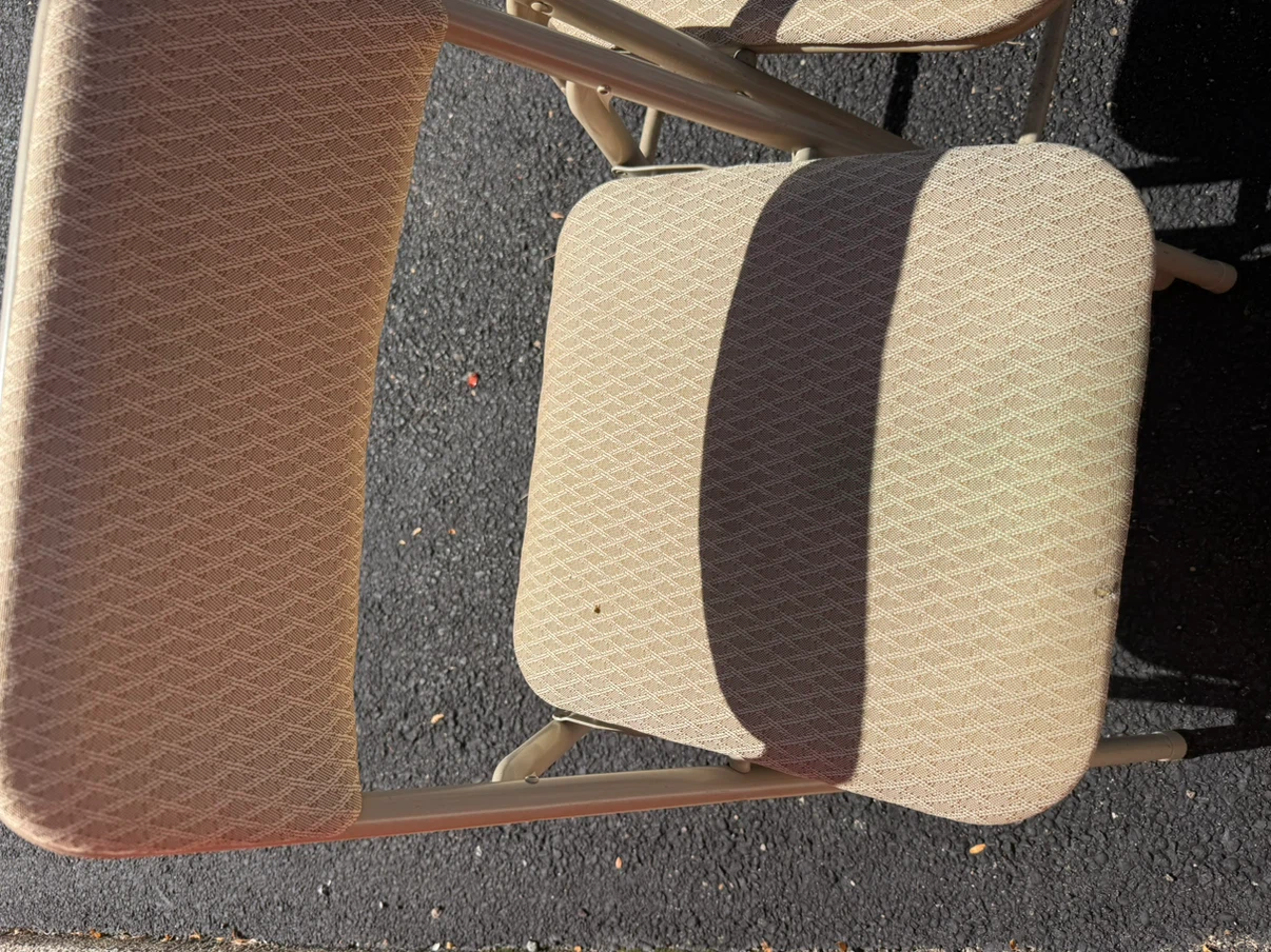 Set of 4 Padded Folding Chairs - photo 3