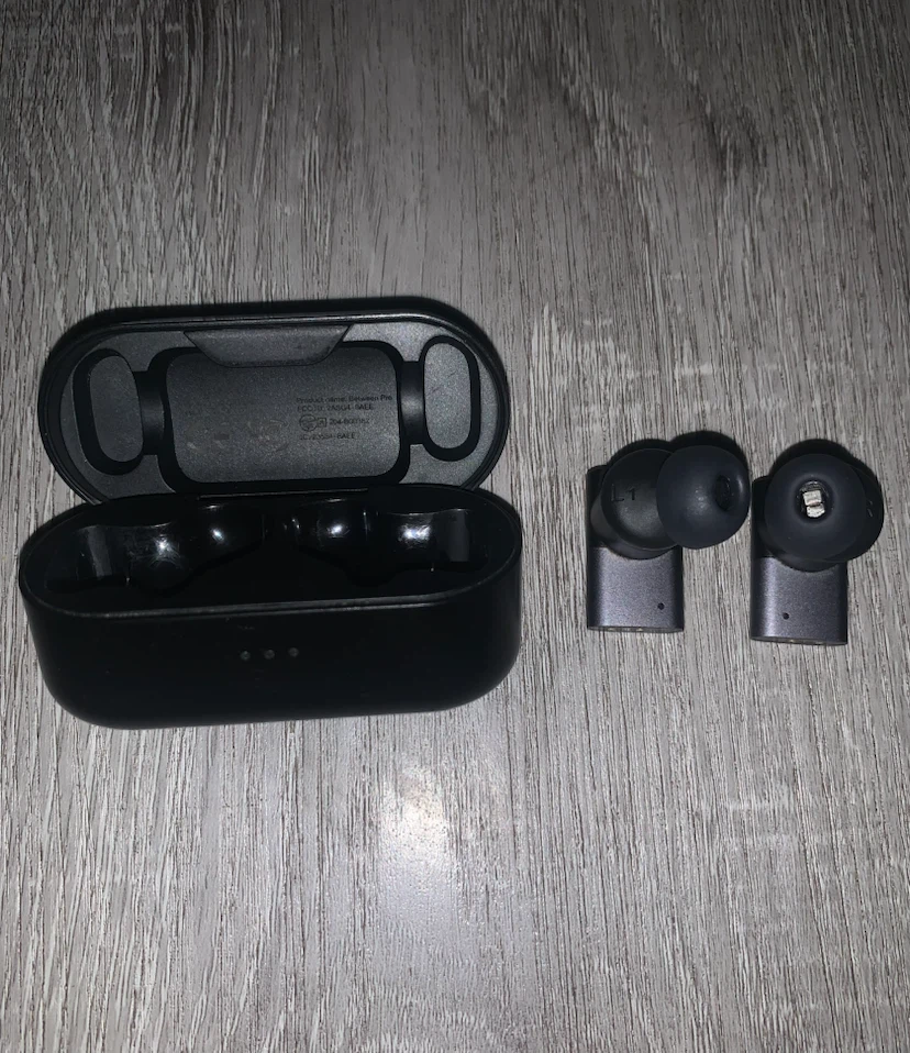 Status Between Pro Wireless Earbuds - photo 2