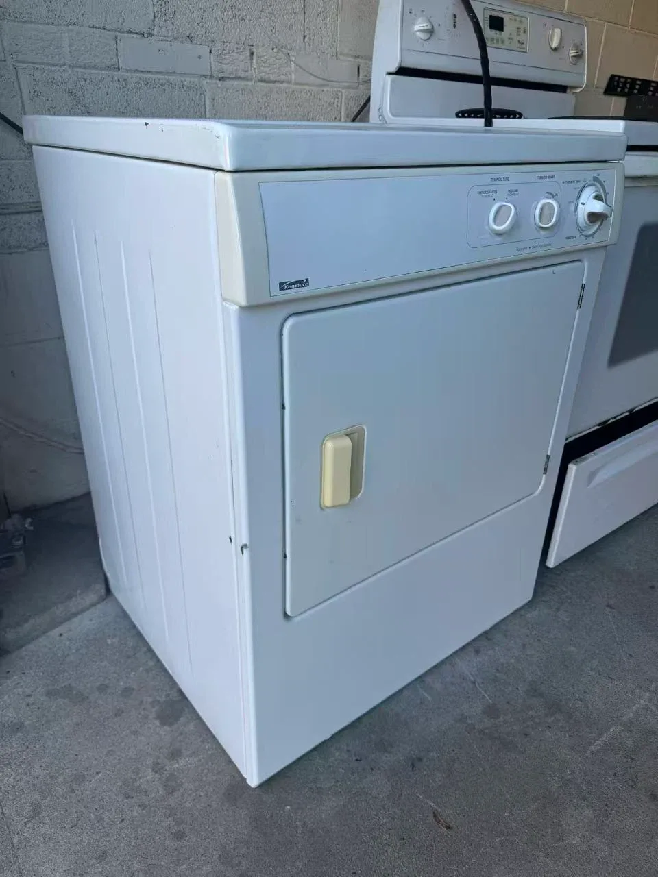 Good condition Kenmore Dryer $150 - photo 5