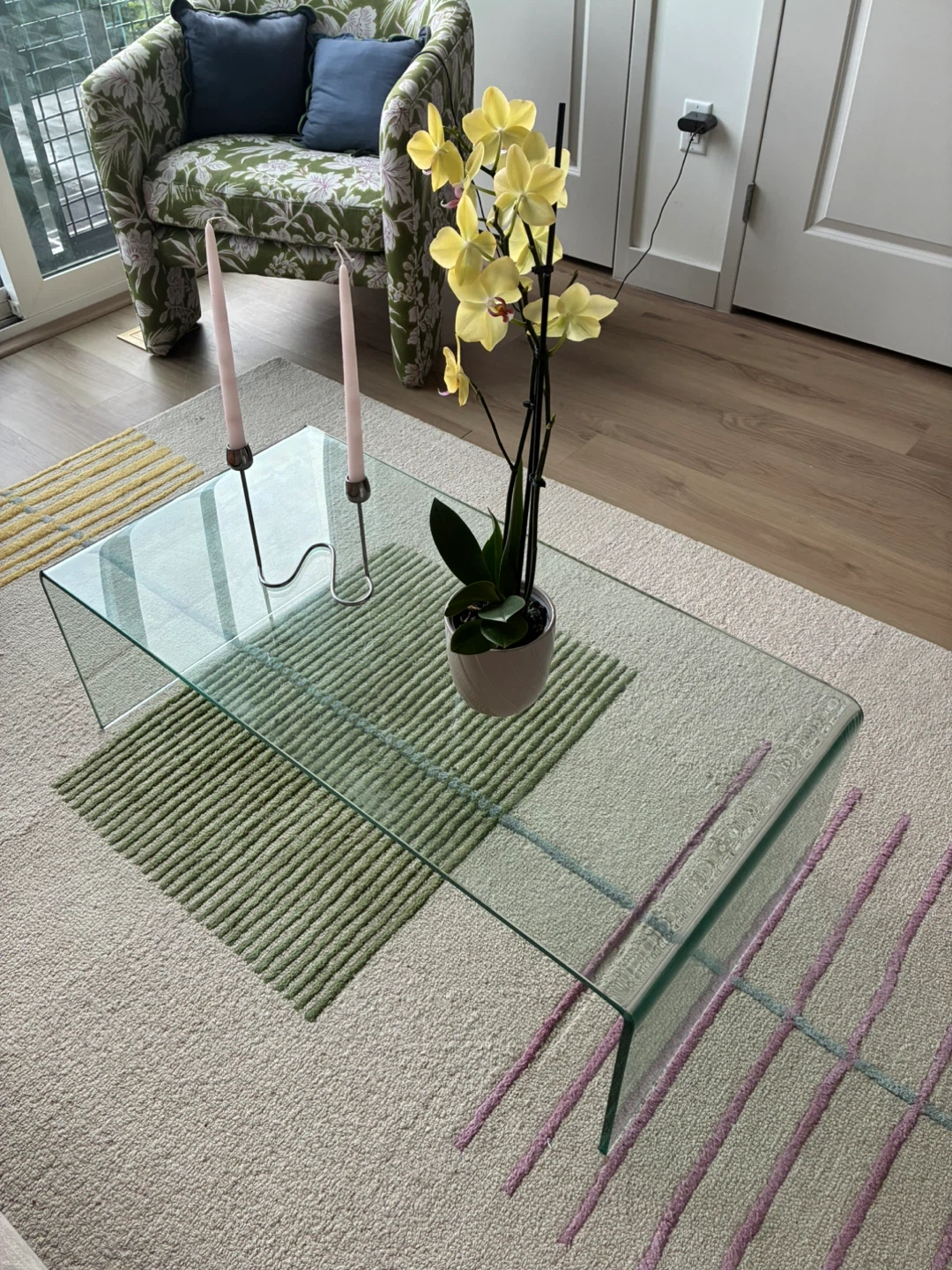 Minimalist Waterfall Glass Coffee Table - photo 2
