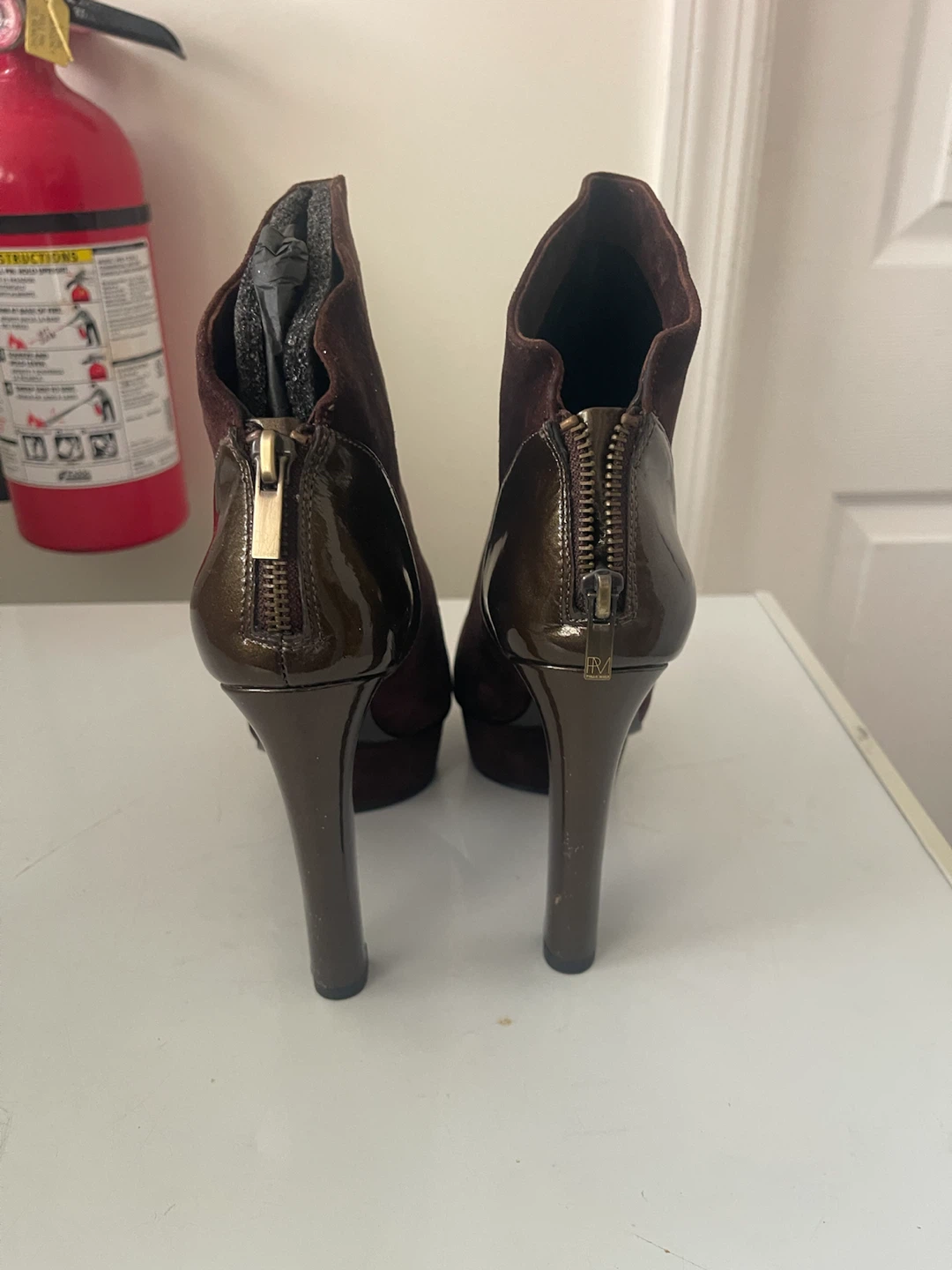 RM Brown Suede Platform Heeled Booties - photo 4