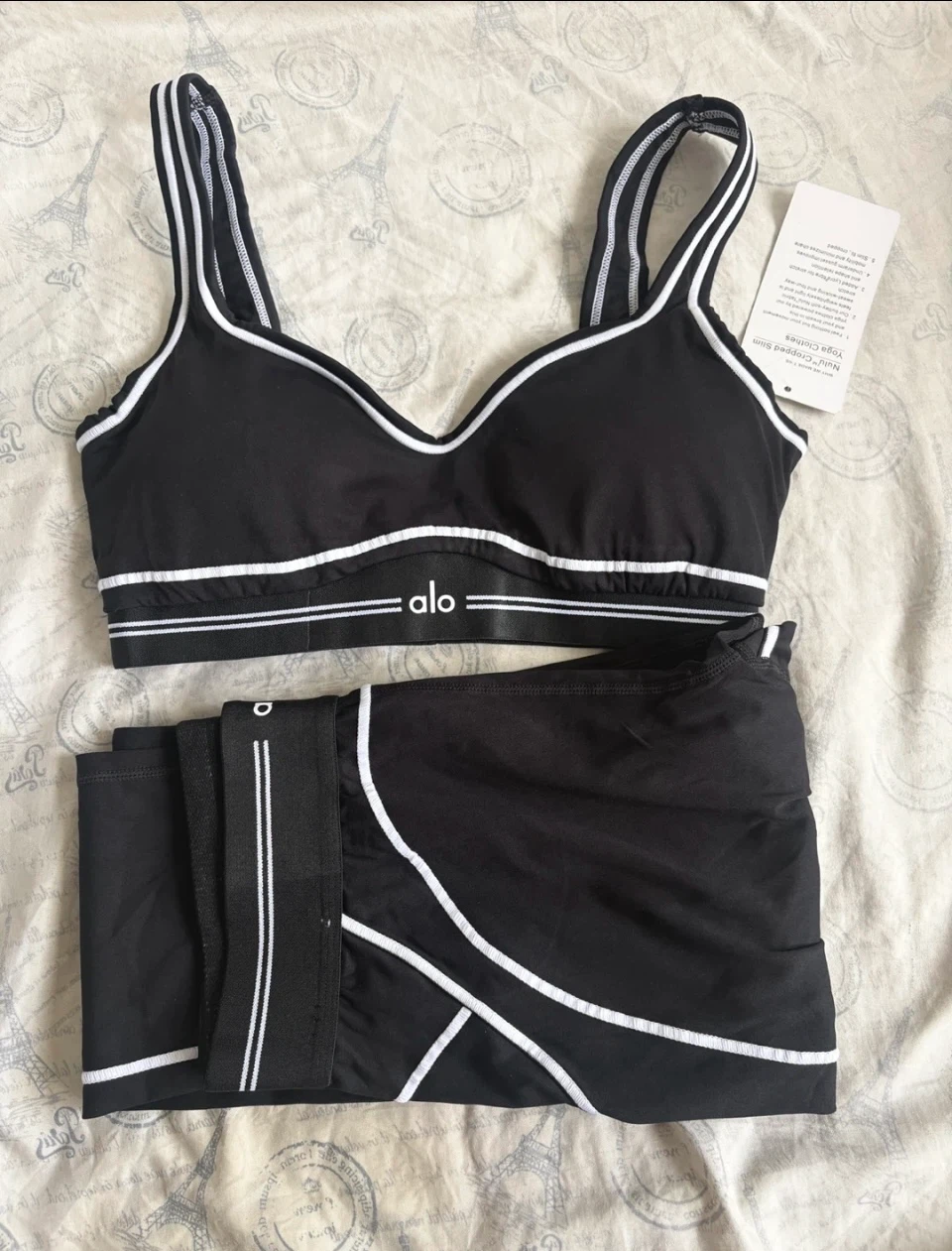 Alo Yoga Matching Set