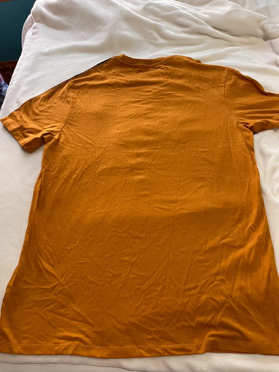 GUESS Mustard Yellow T-Shirt-size M - photo 2