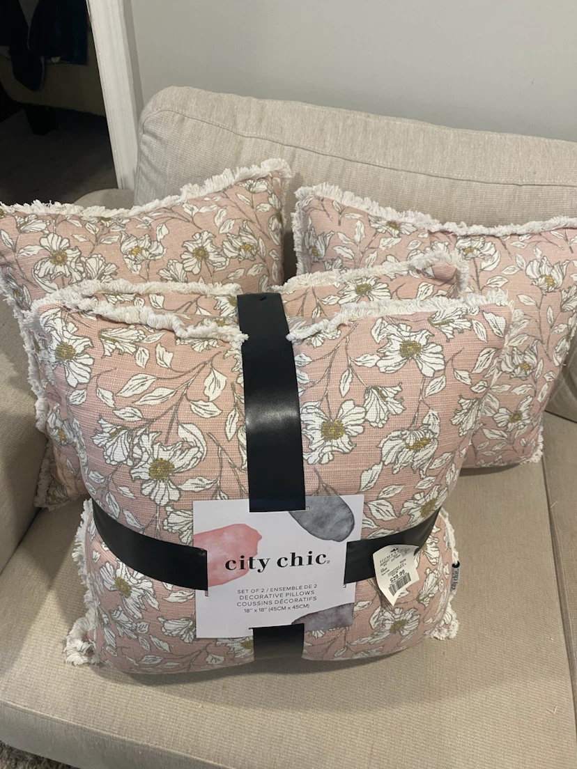 NEW Pink Throw Pillows (x4 available) - photo 3