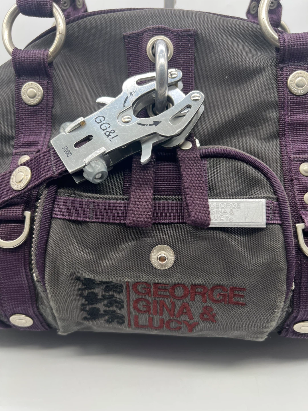 GEORGE GINA & LUCY Sweet Tart Steel Lock Shoulder Bag Crossbody - photo 2