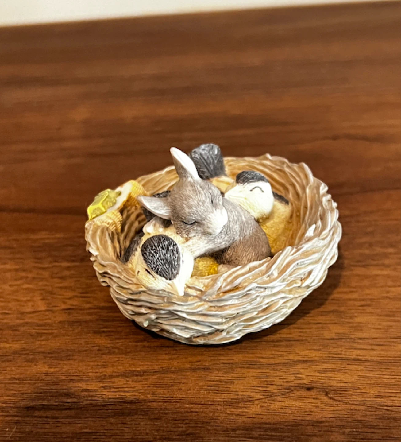 Charming Miniature Bird and Mouse Nest Figurine - photo 4