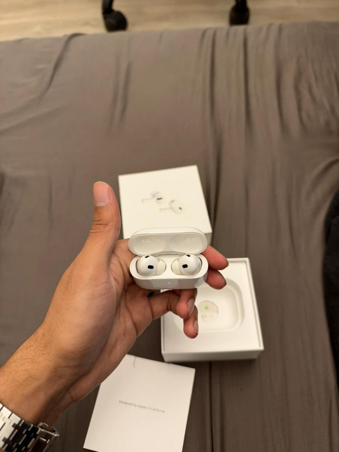 Apple AirPods Pro (Gen 2) - photo 2