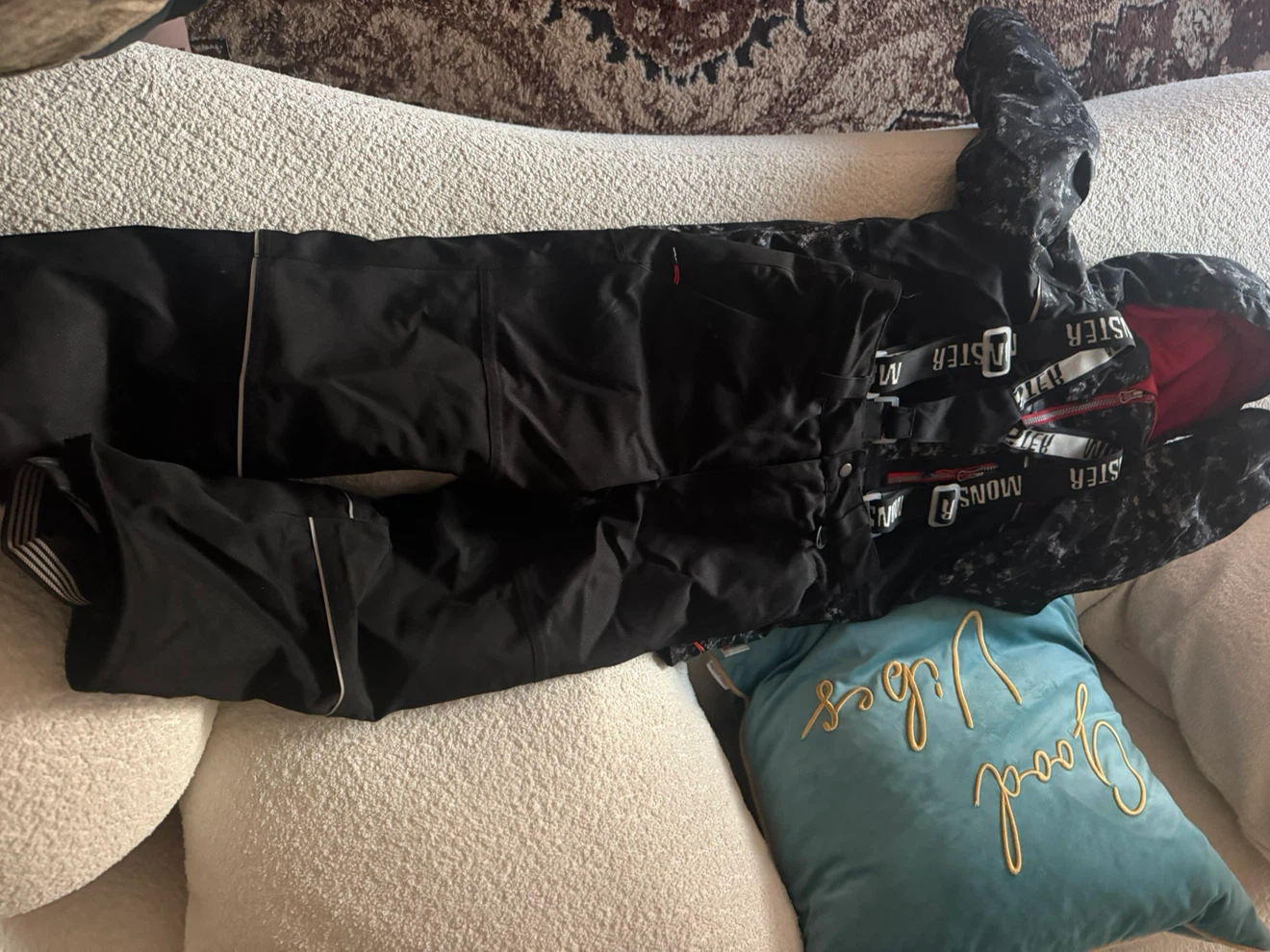 Monster Kids Snowsuit Size 7 - photo 3
