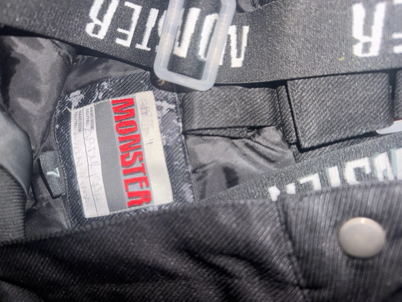 Monster Kids Snowsuit Size 7 - photo 4