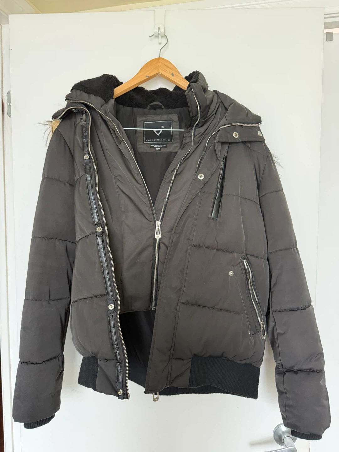 Men’s Winter Jacket Size M