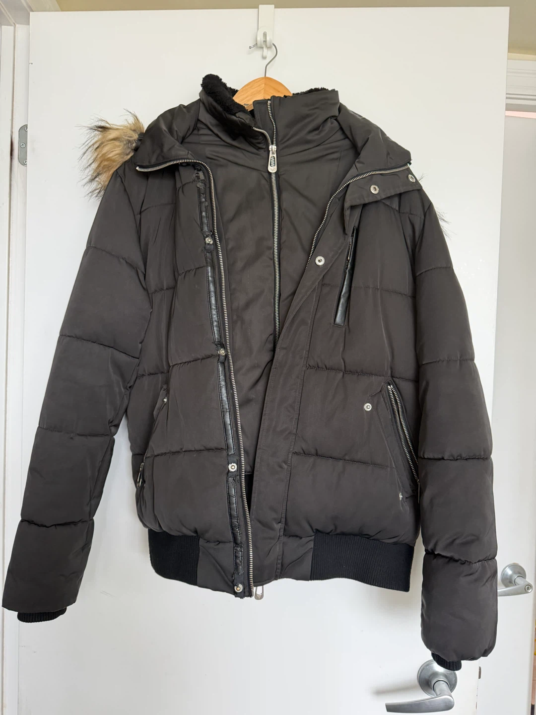 Men’s Winter Jacket Size M - photo 2