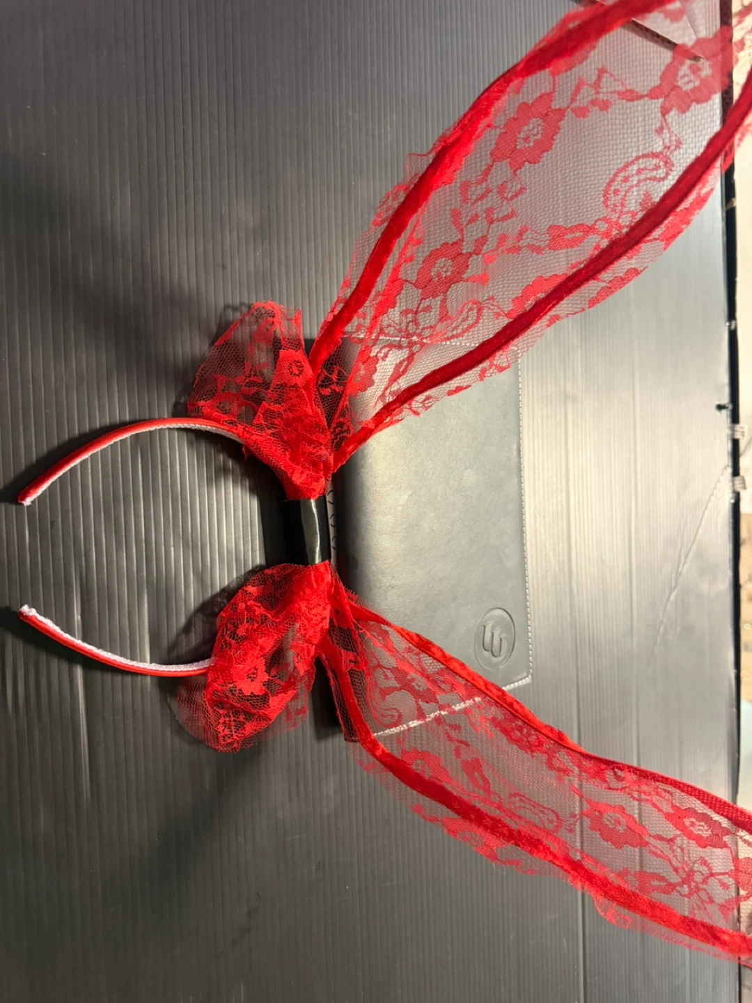$26 Set of Two Lace Bow Headbands