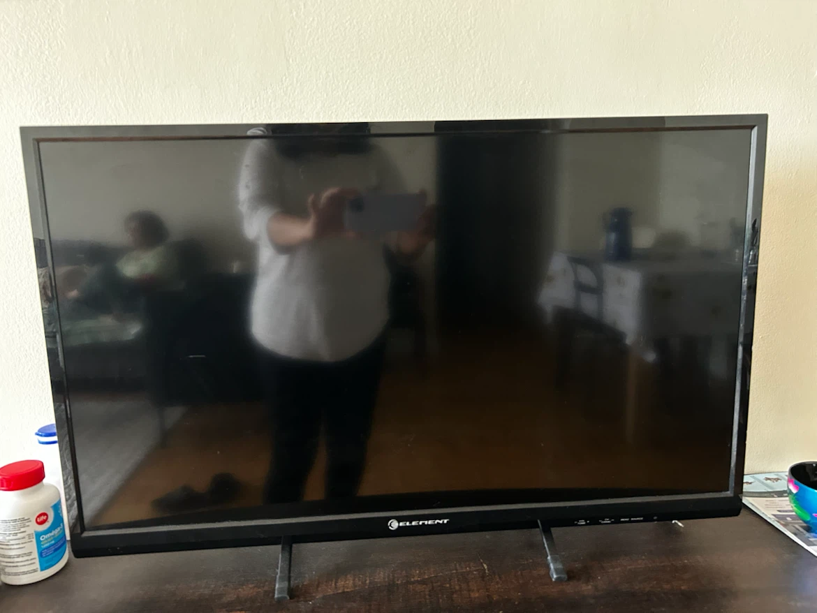 Element ELSFWC321 LED Television