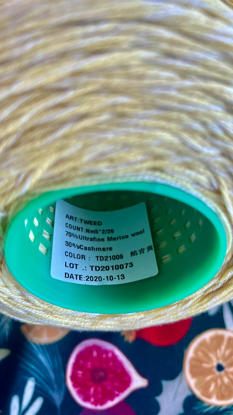 70% ultrafine merino and 30% cashmere yarn 🧶 | 667g - photo 2