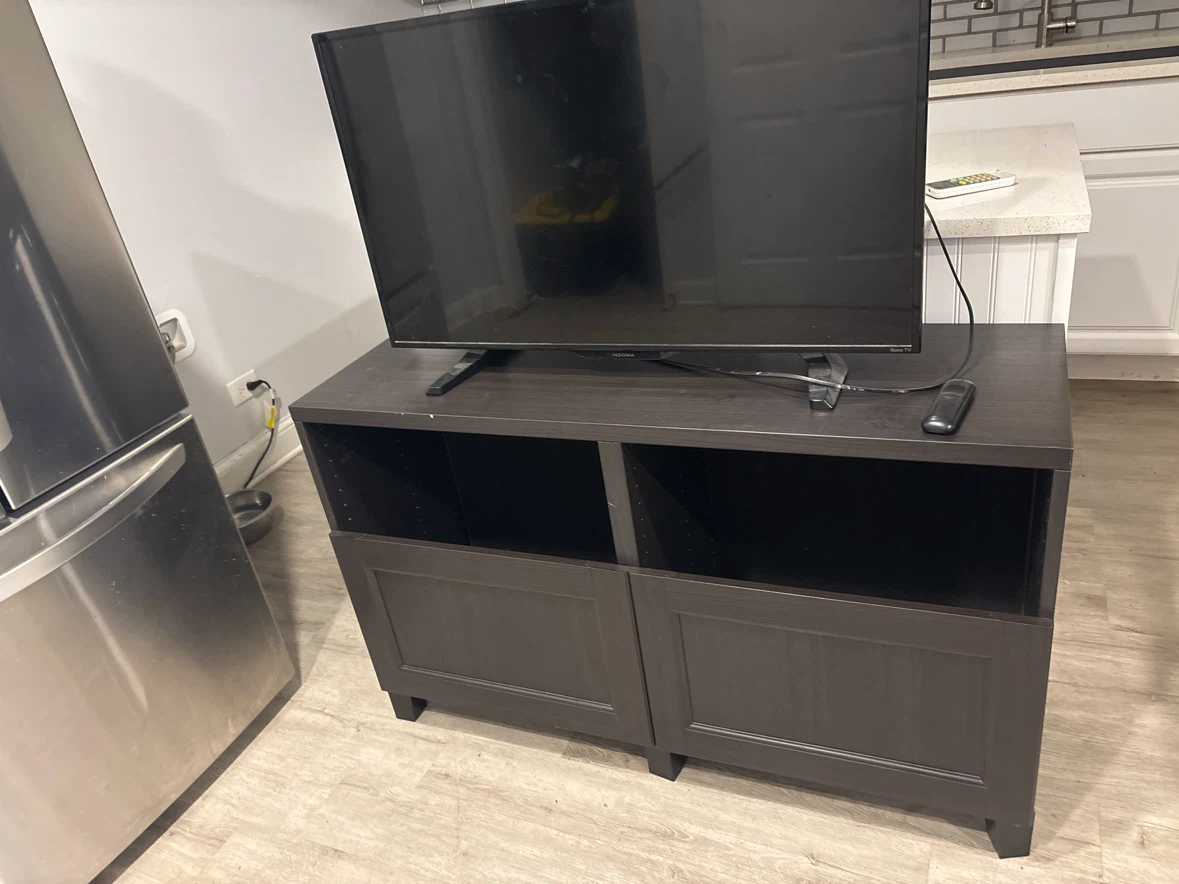 Tv stand and 40 inch insignia