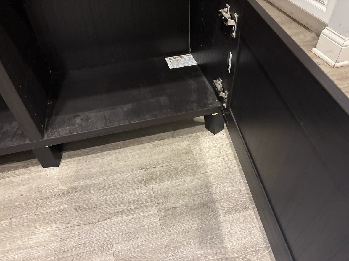 Tv stand and 40 inch insignia - photo 3