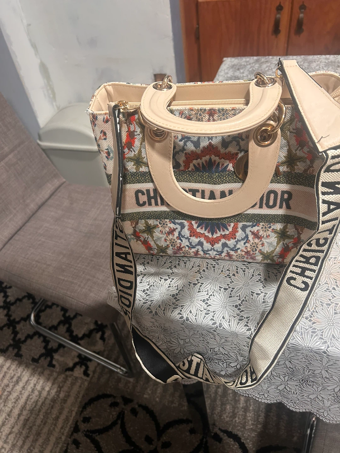 Christian Dior patterned handbag - photo 4