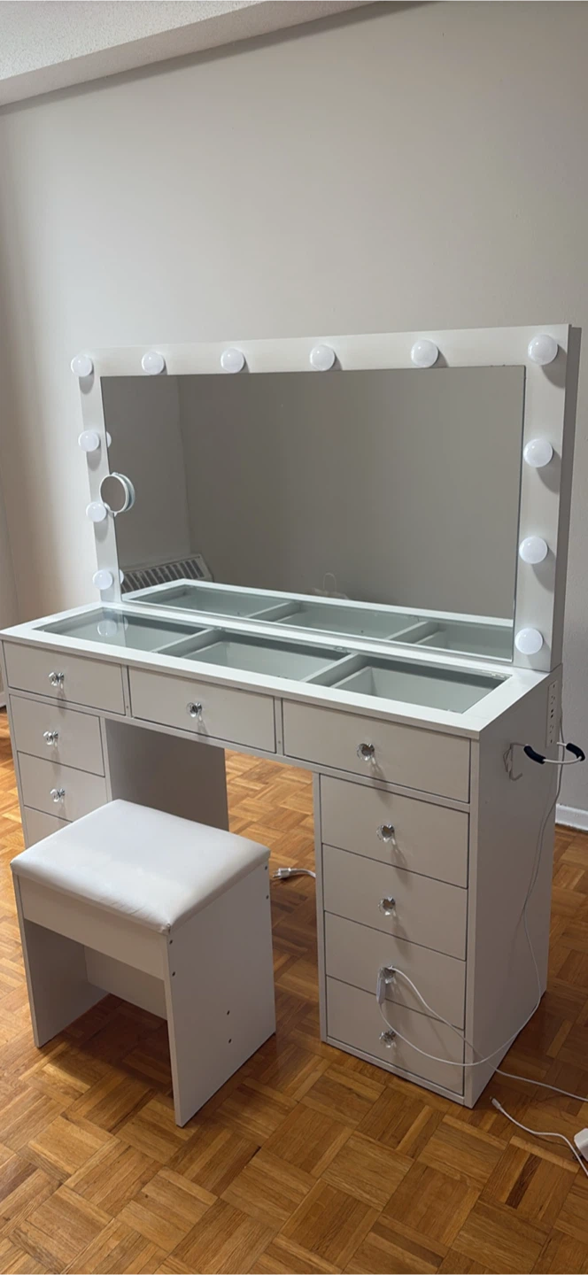 Hollywood Vanity Mirror Makeup Desk with Lights and Stool
