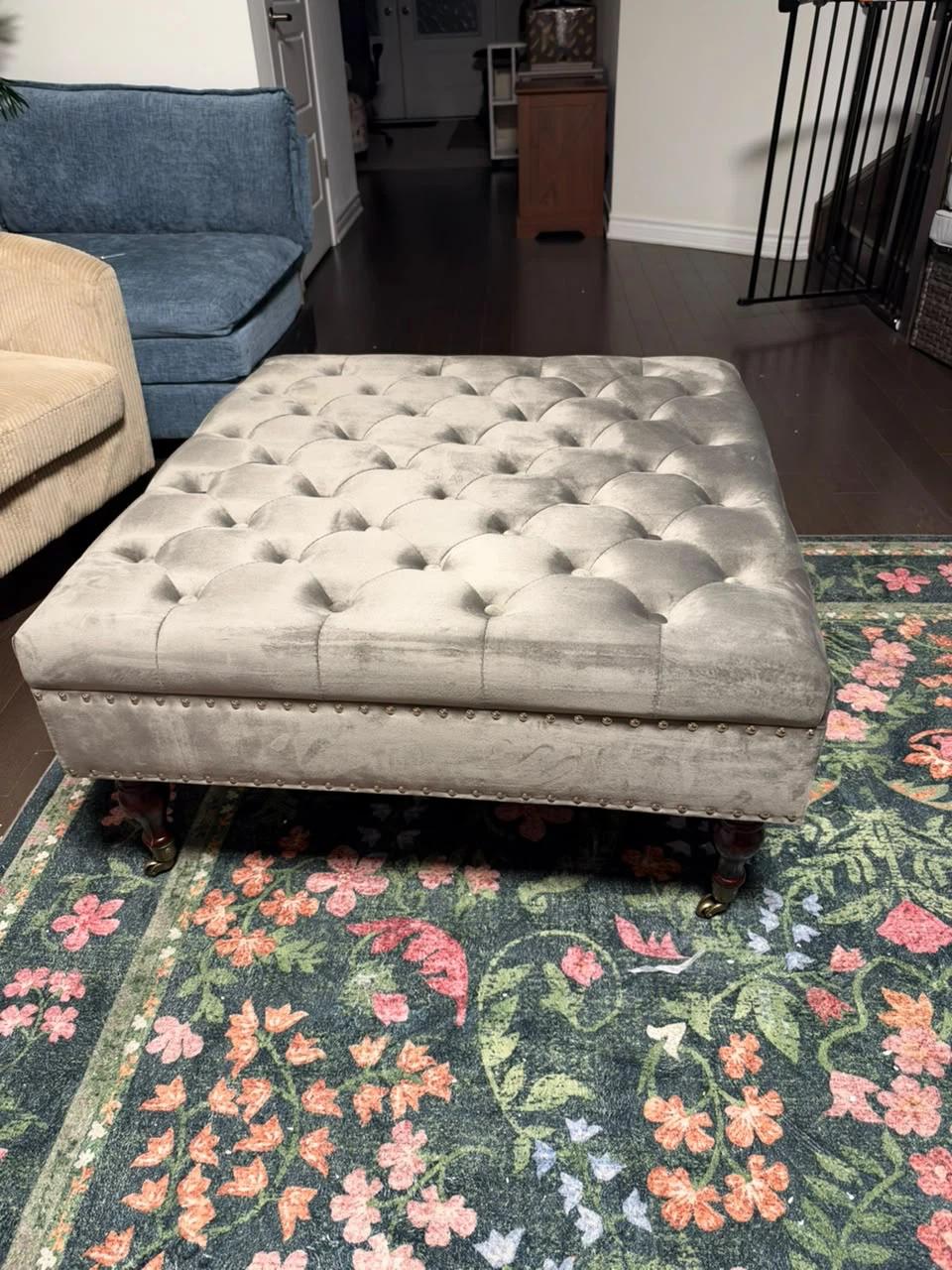 Large Tufted Velvet Ottoman - photo 3