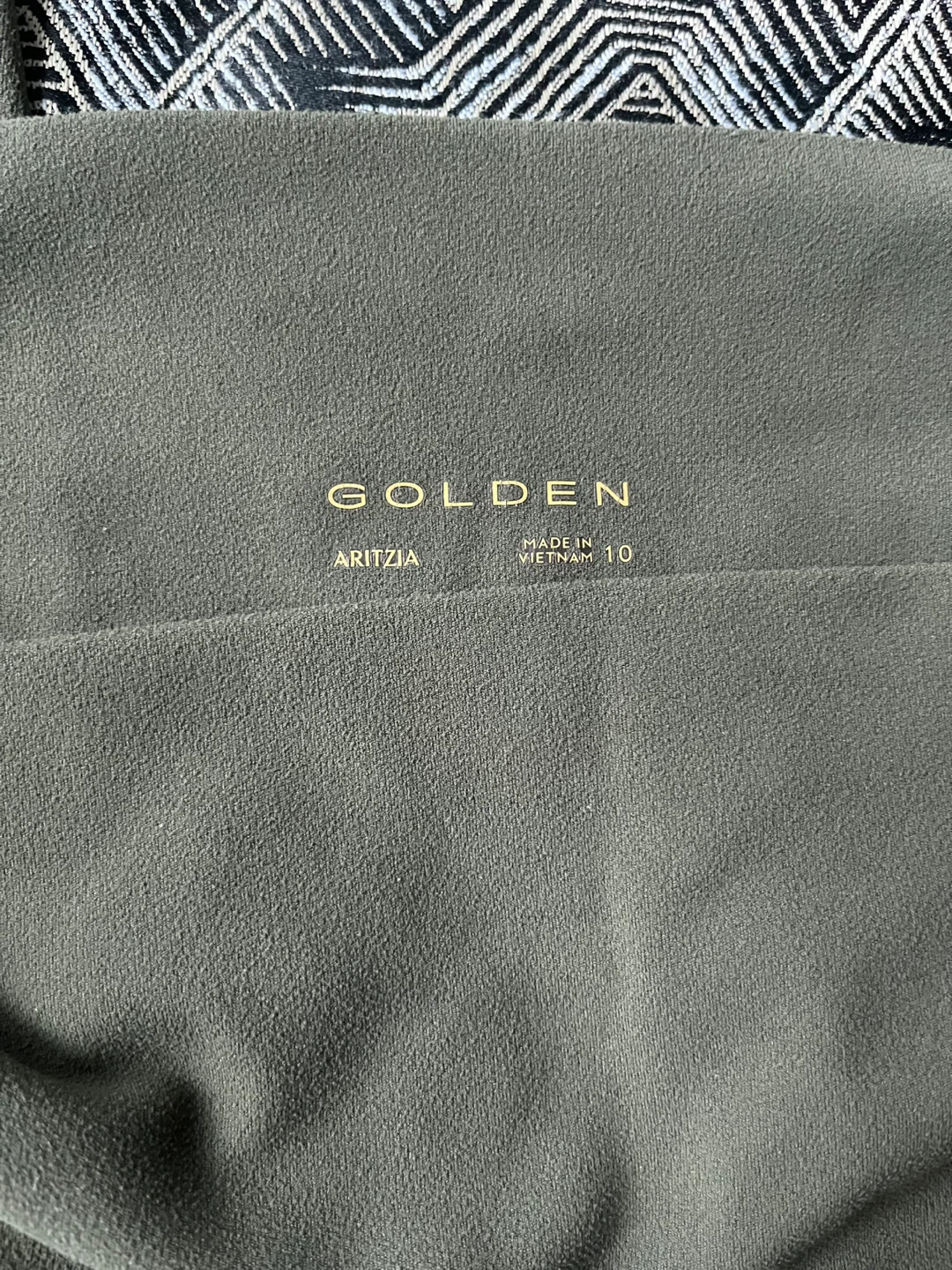 Aritzia Golden BUTTER ATMOSPHERE HI-RISE LEGGING - Size 10 - photo 4