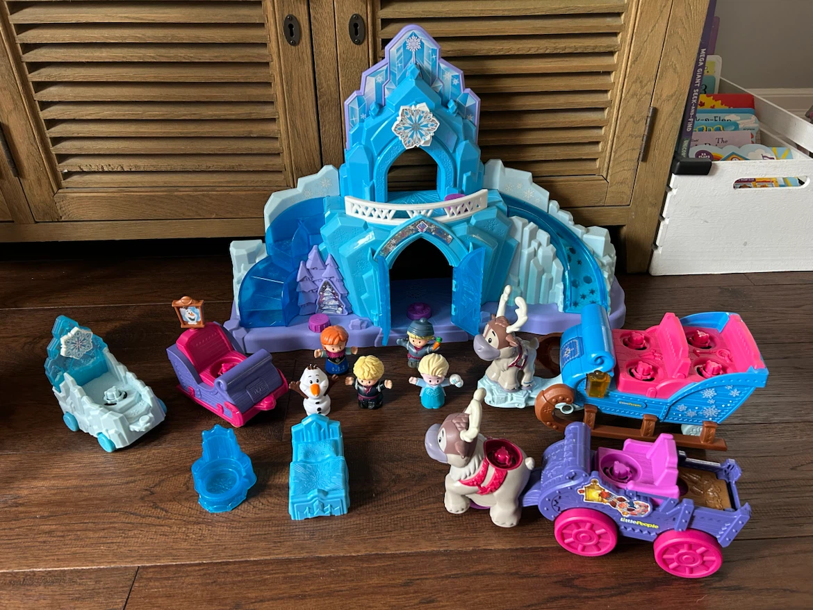 Fisher-Price Little People Frozen Elsa's Palace Set