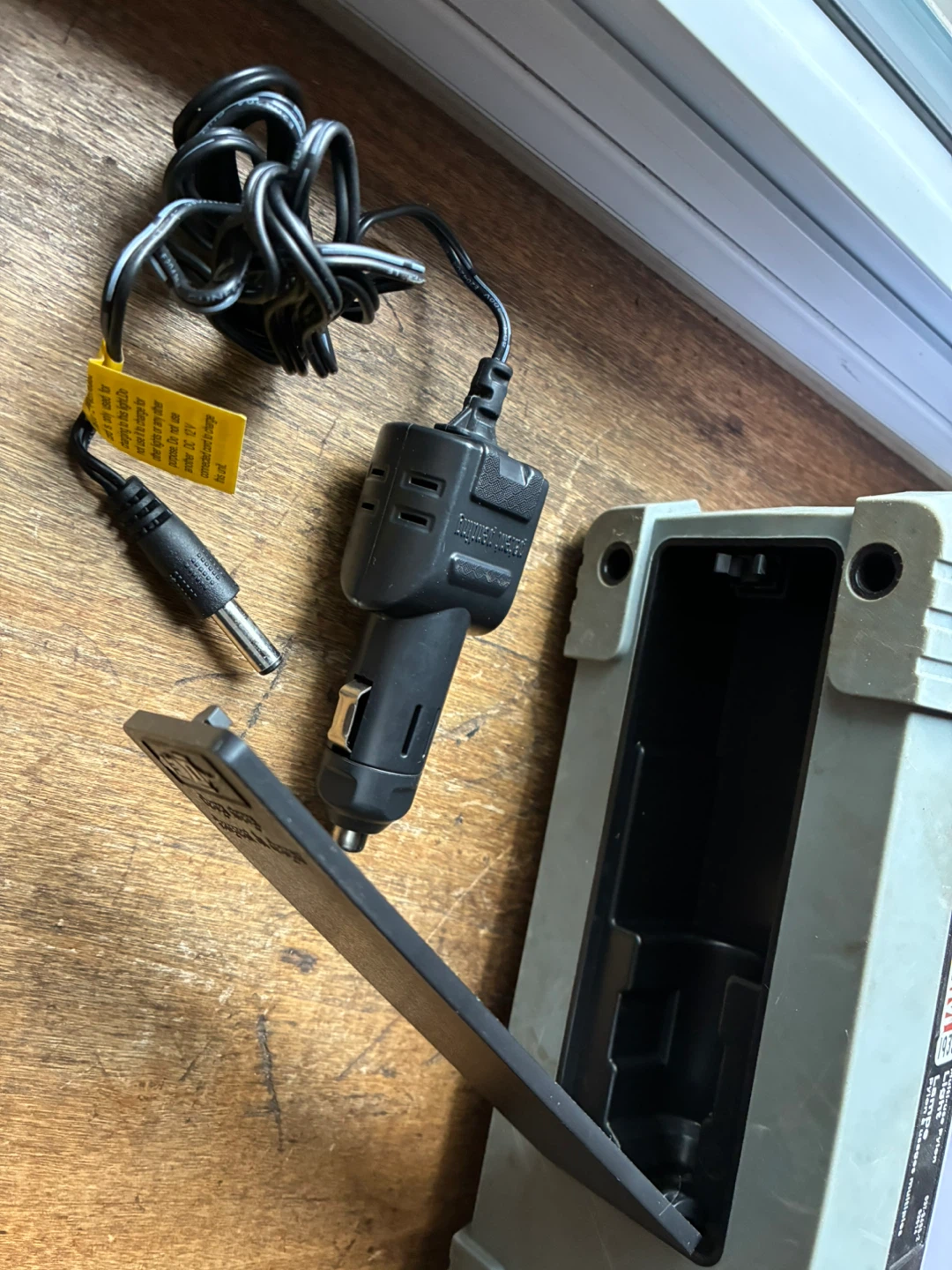 Heavy-duty portable MM 1933 multi-use pylon/work light - photo 2