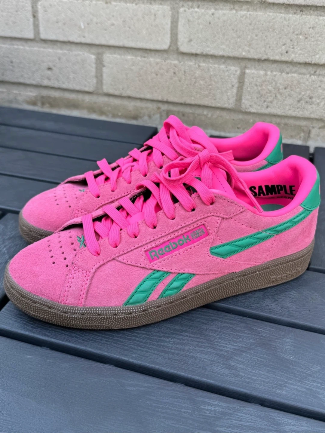 Pink set skirt+ Reebok Pink and Suede Sneakers - photo 4