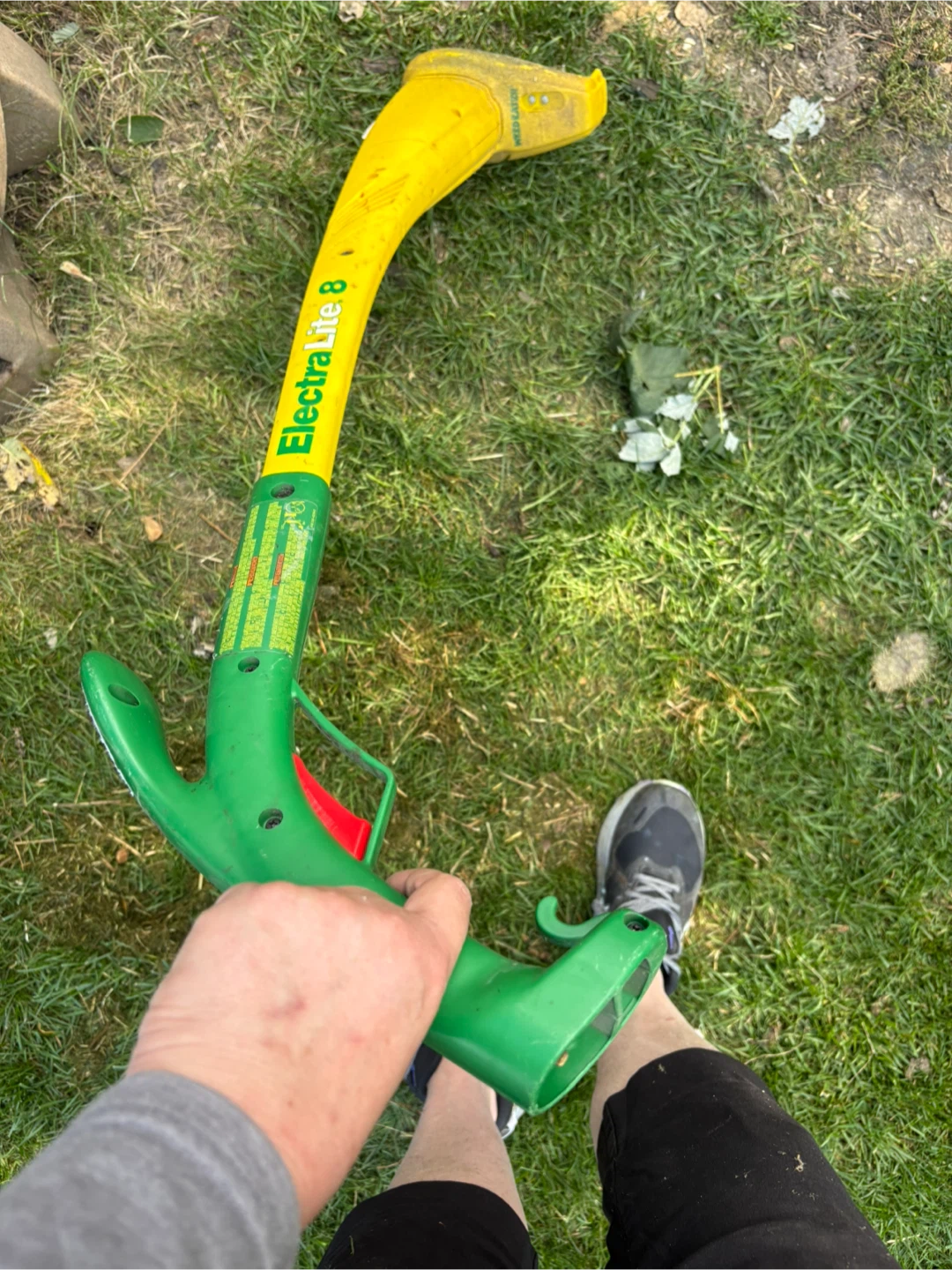 Weed Eater ElectraLite 8 String Trimmer - photo 3