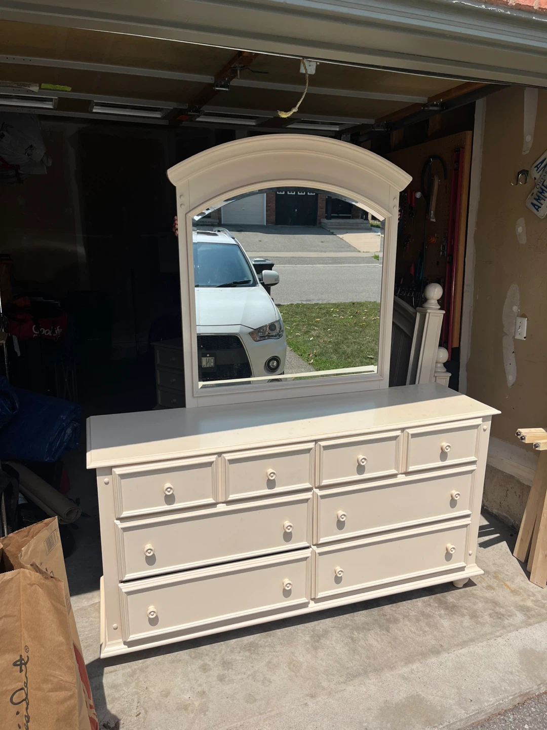 Cream bedroom furniture set for sale - photo 2