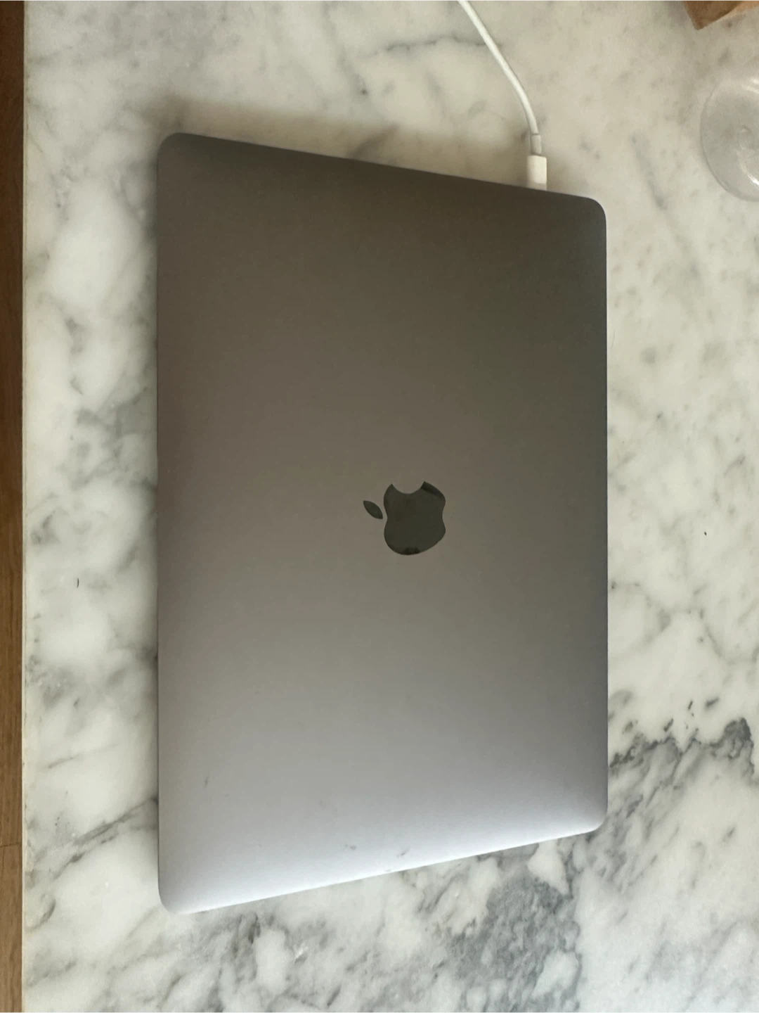 Apple MacBook Air Model A1932
