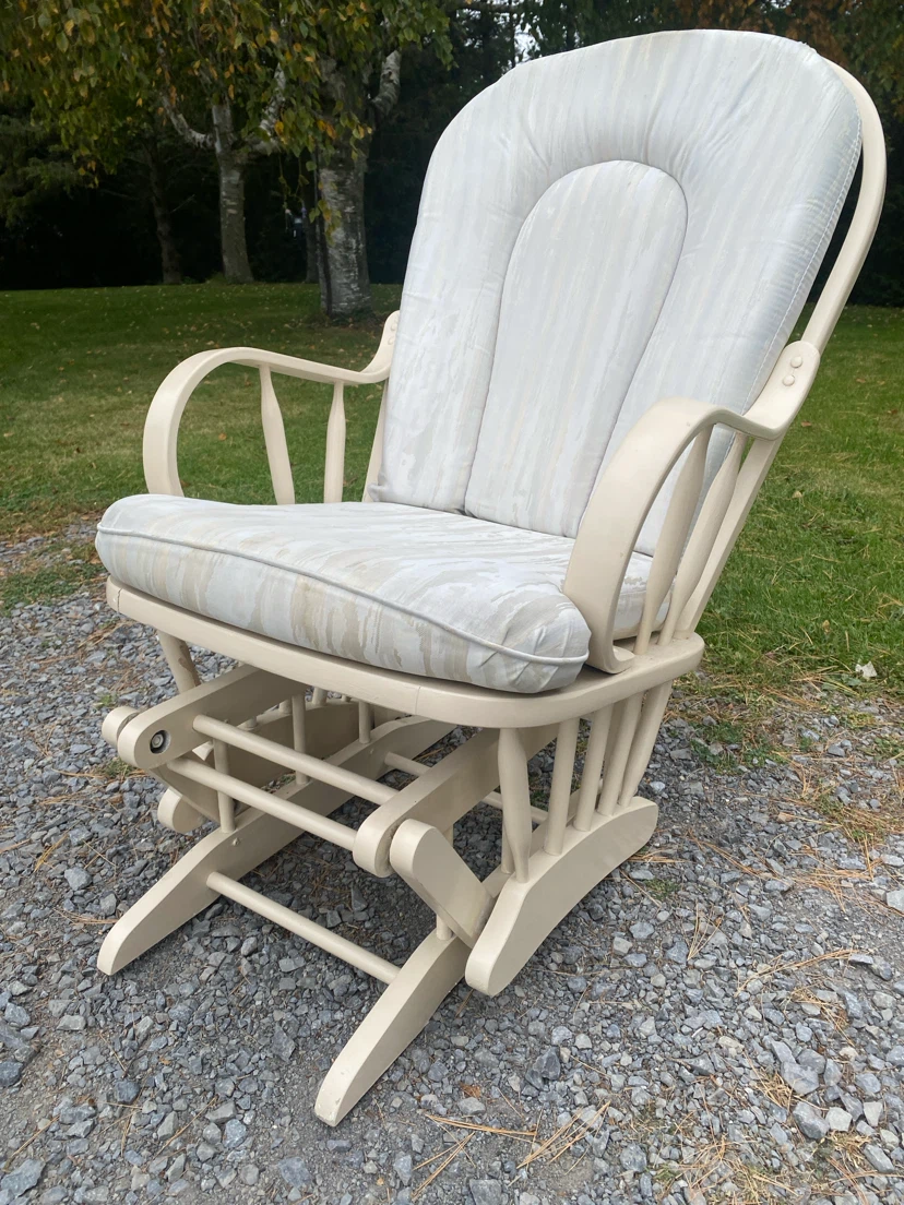 Vintage Wooden Glider Rocking Chair (CAN DELIVER) - photo 4